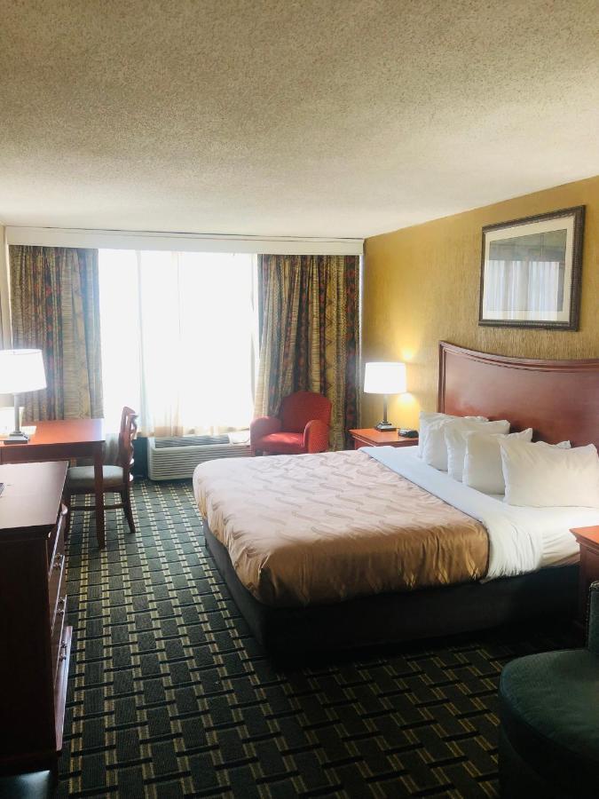 Quail Inn And Suites - Миртл-Бич Экстерьер фото