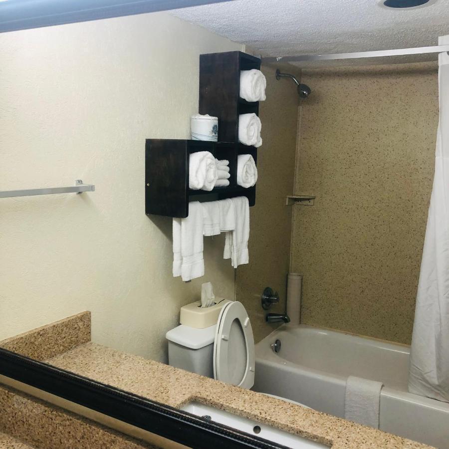 Quail Inn And Suites - Миртл-Бич Экстерьер фото