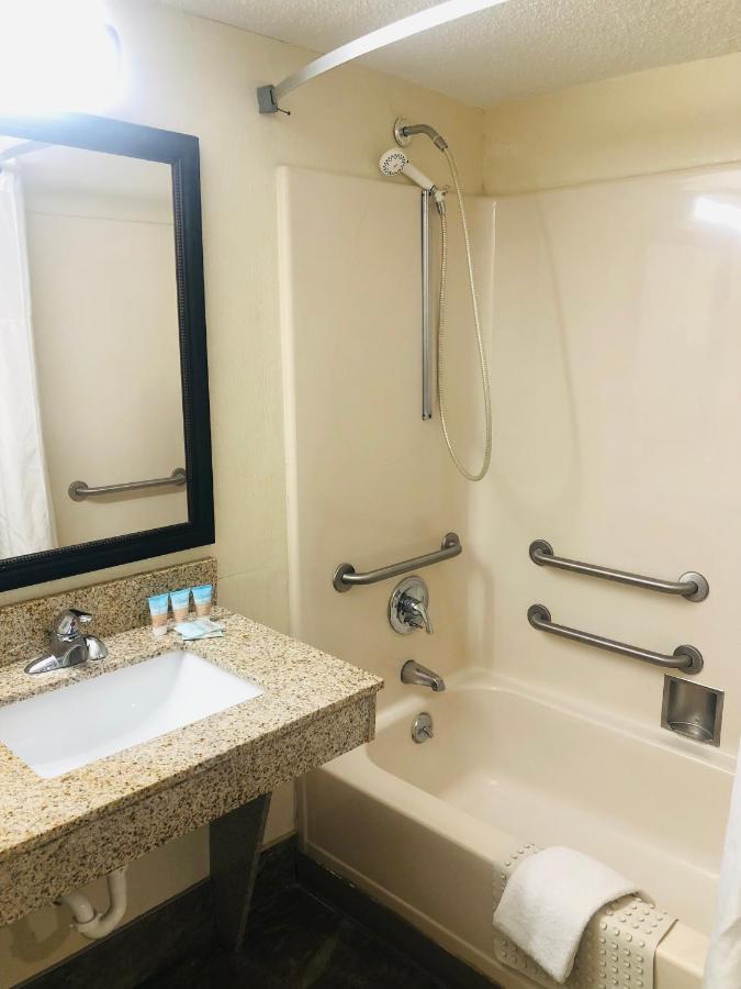 Quail Inn And Suites - Миртл-Бич Экстерьер фото