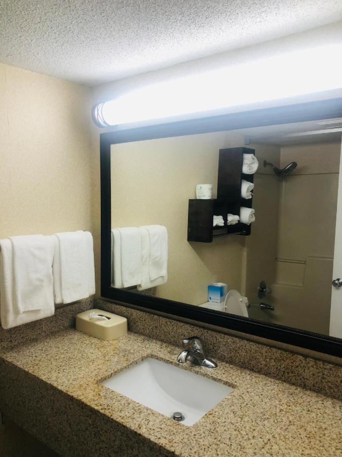 Quail Inn And Suites - Миртл-Бич Экстерьер фото